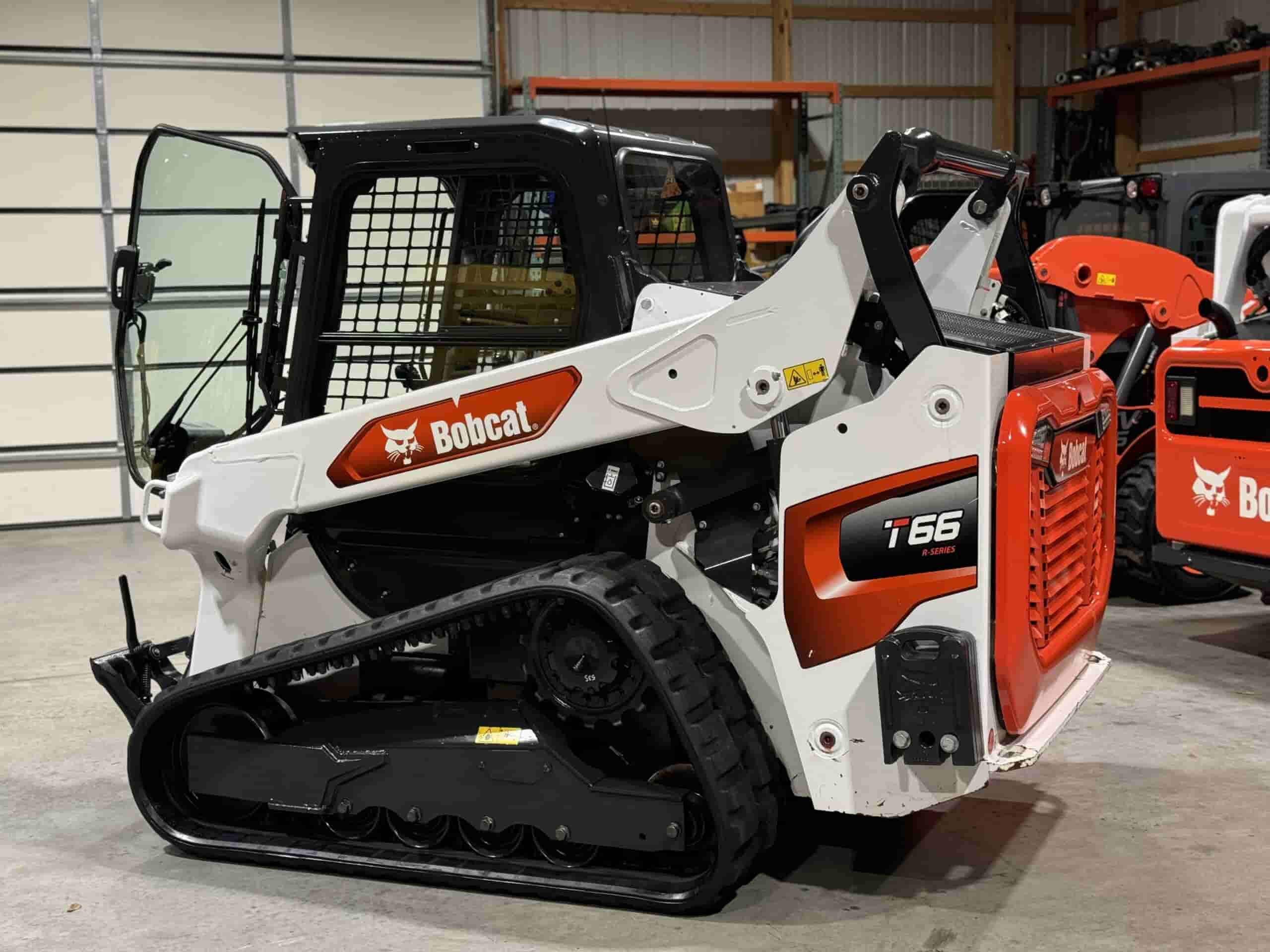 2021 BOBCAT T66 CLEAN!
